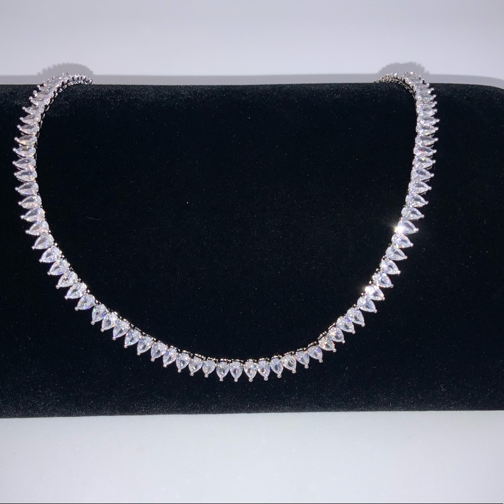 Pear Cut Necklace - Picture 6 of 16
